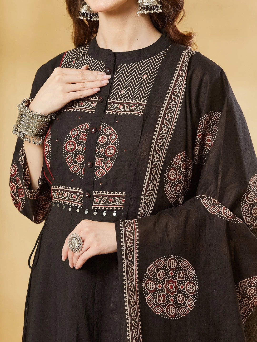 Black Floral Print Anarkali Kurta Sets With Dupatta
