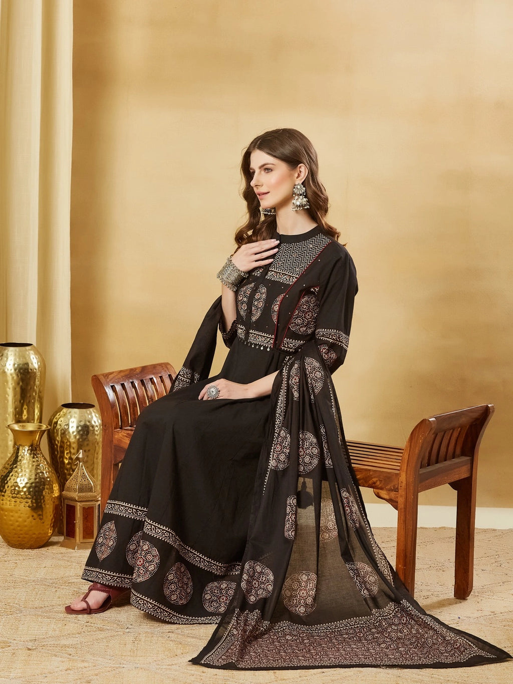 Black Floral Print Anarkali Kurta Sets With Dupatta