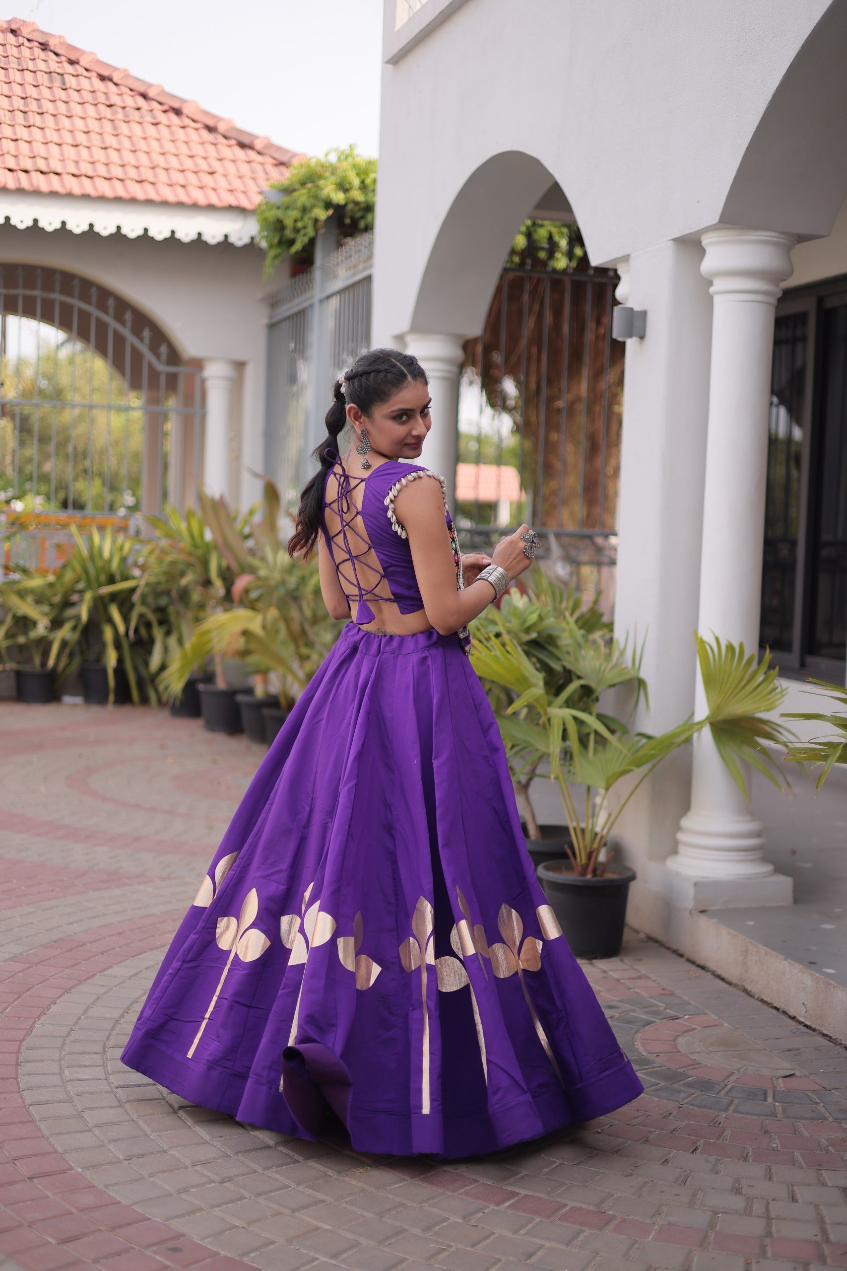 Royal Garba Glamour – Stunning Lehenga Choli Collection