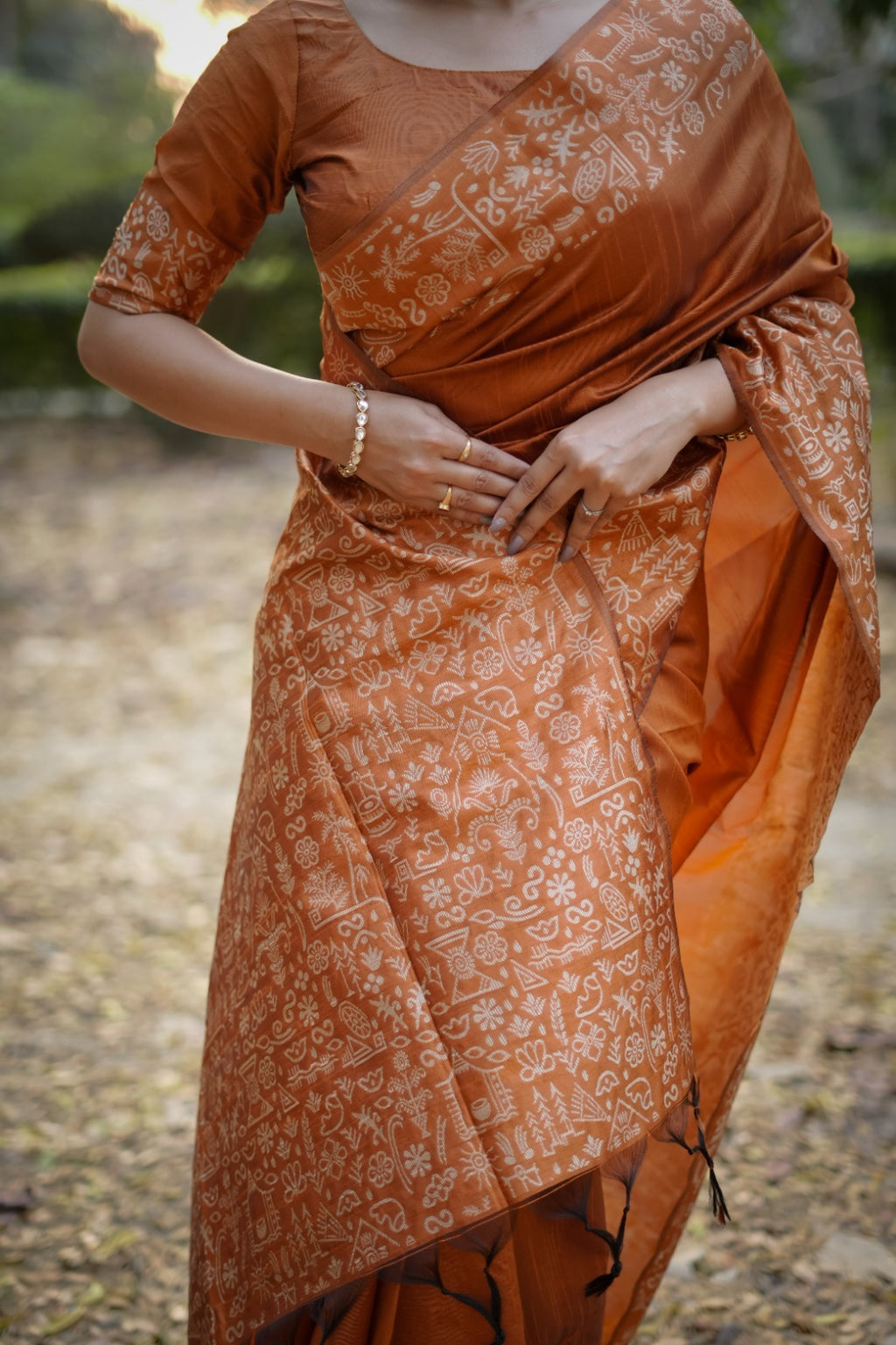 Royal Handloom Raw Silk Saree with Gala Border Detail & Running Blouse Piece