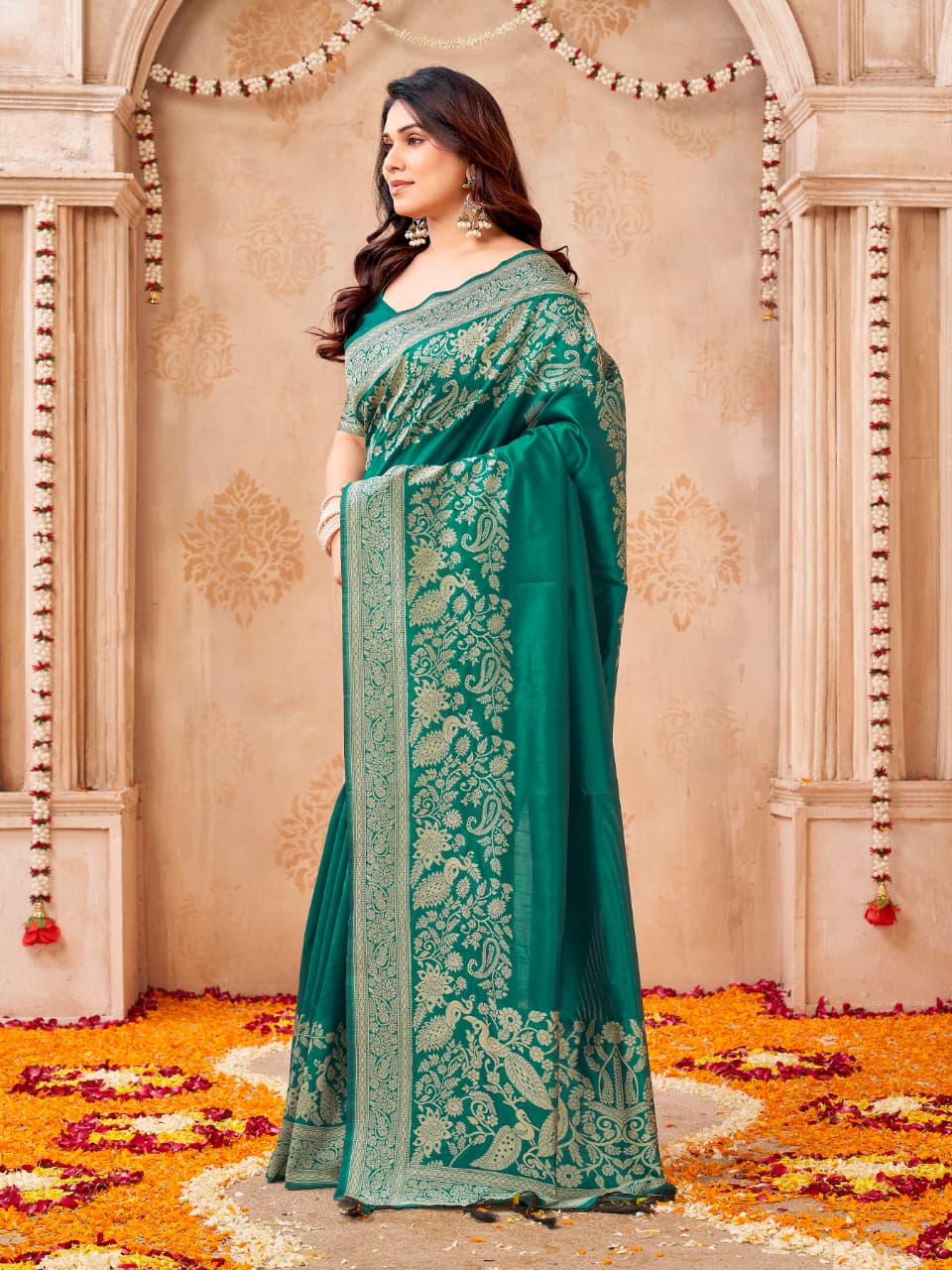 Bangalori Handloom Raw Silk Saree with Intricate Peacock & Jal Weaves