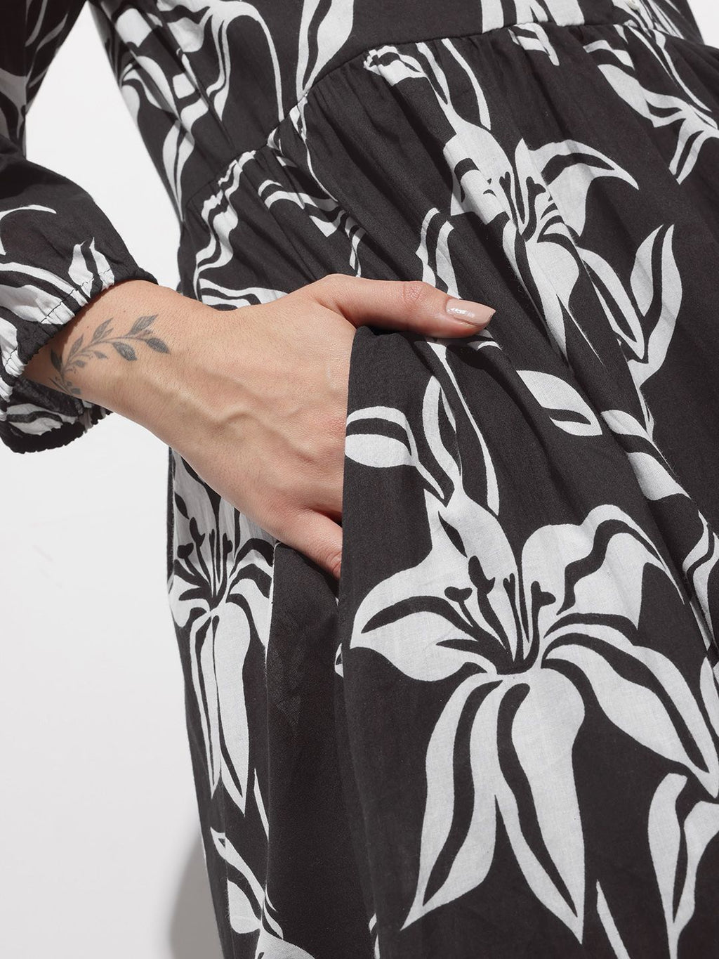 Black Shirt Coller Mulmul Lining Cotton Dress