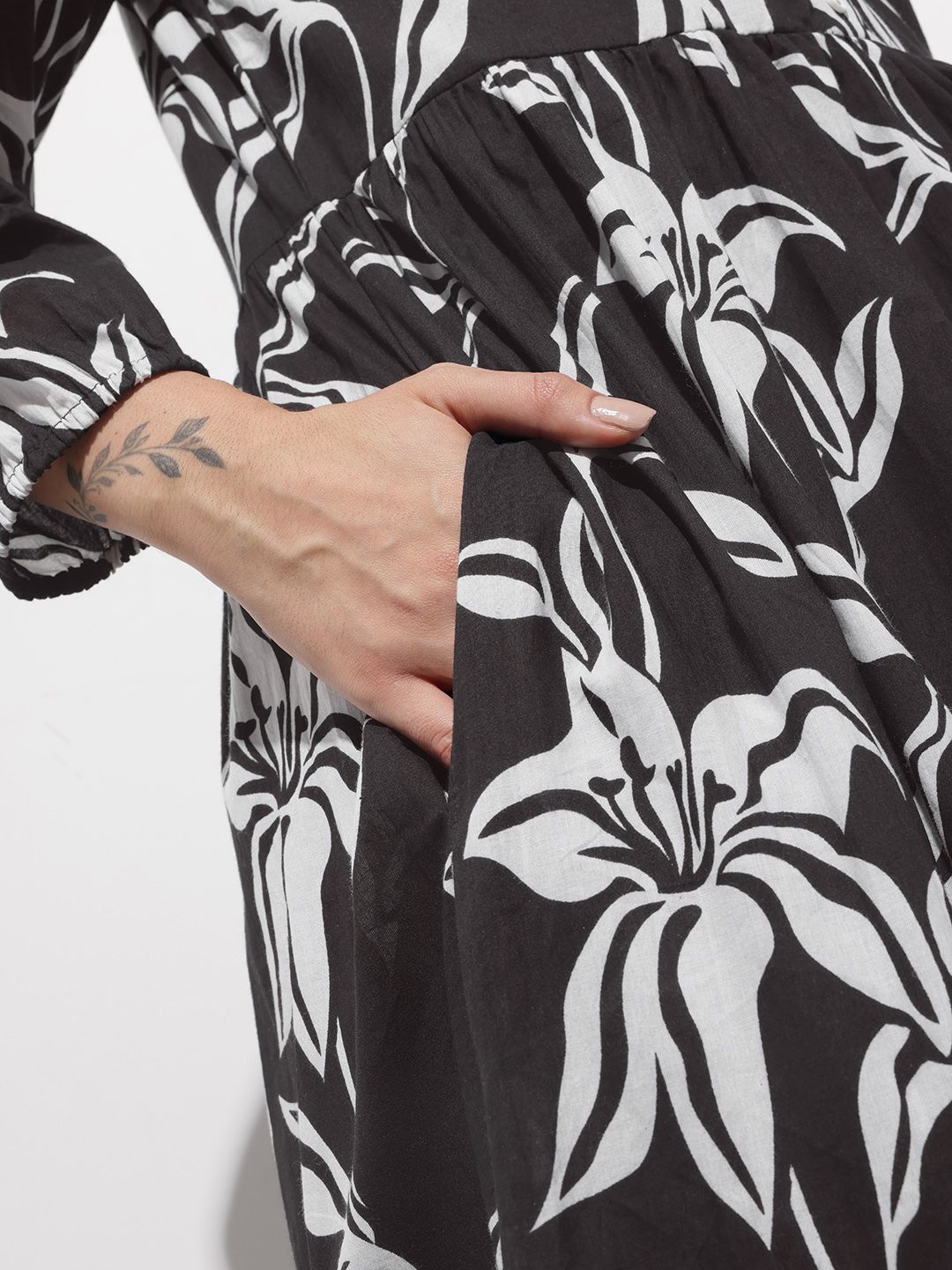 Black Shirt Coller Mulmul Lining Cotton Dress