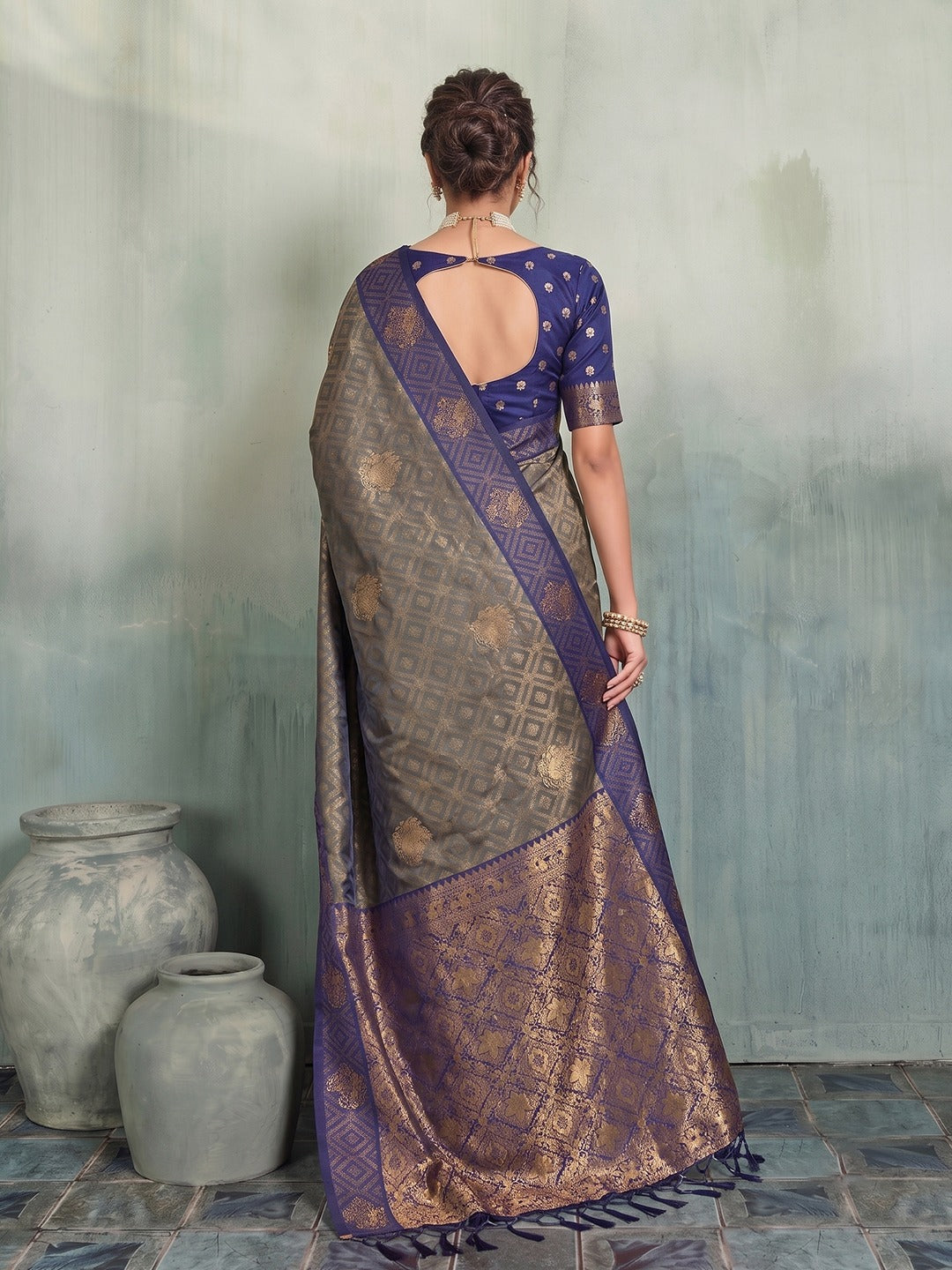 Rich Zari Woven Silk Blend Saree with Contrast Border & Designer Pallu