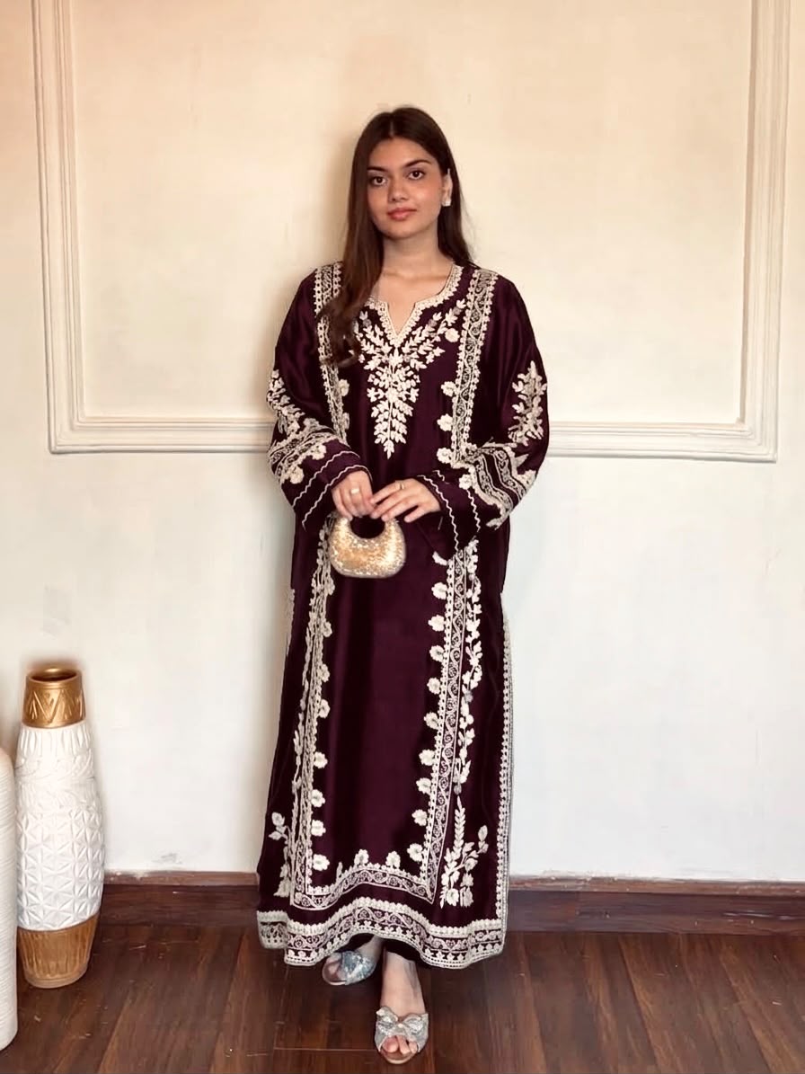 Effortless Opulence: Oversized Pure Satin Rayon Embroidered Kaftan Set with GPU Lace Tabby Organza Dupatta