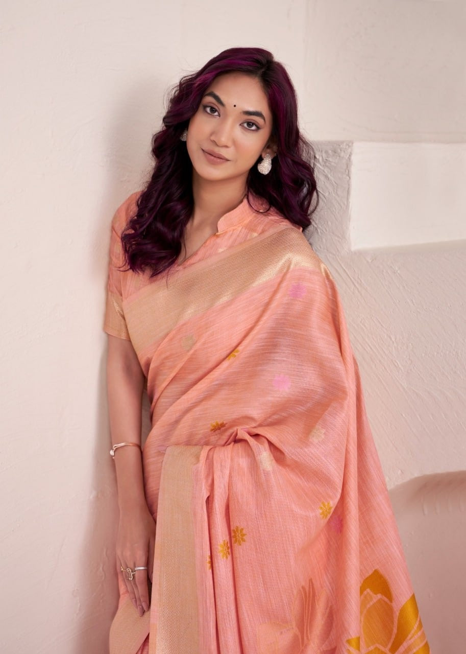 Dynamic Silk: Soft Linen Saree with Rich Jacquard Pallu & Matching Blouse Piece
