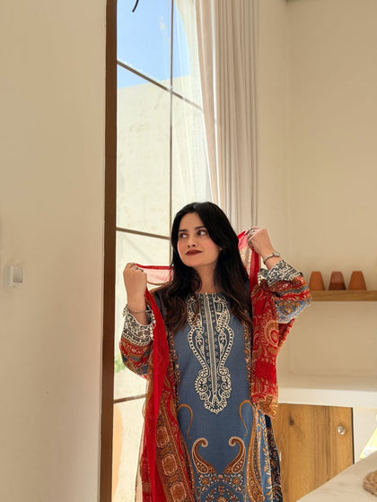 Everyday Glamour: Premium Heavy Cotton Printed Kurta Set with Shimmering Sequin Embroidery