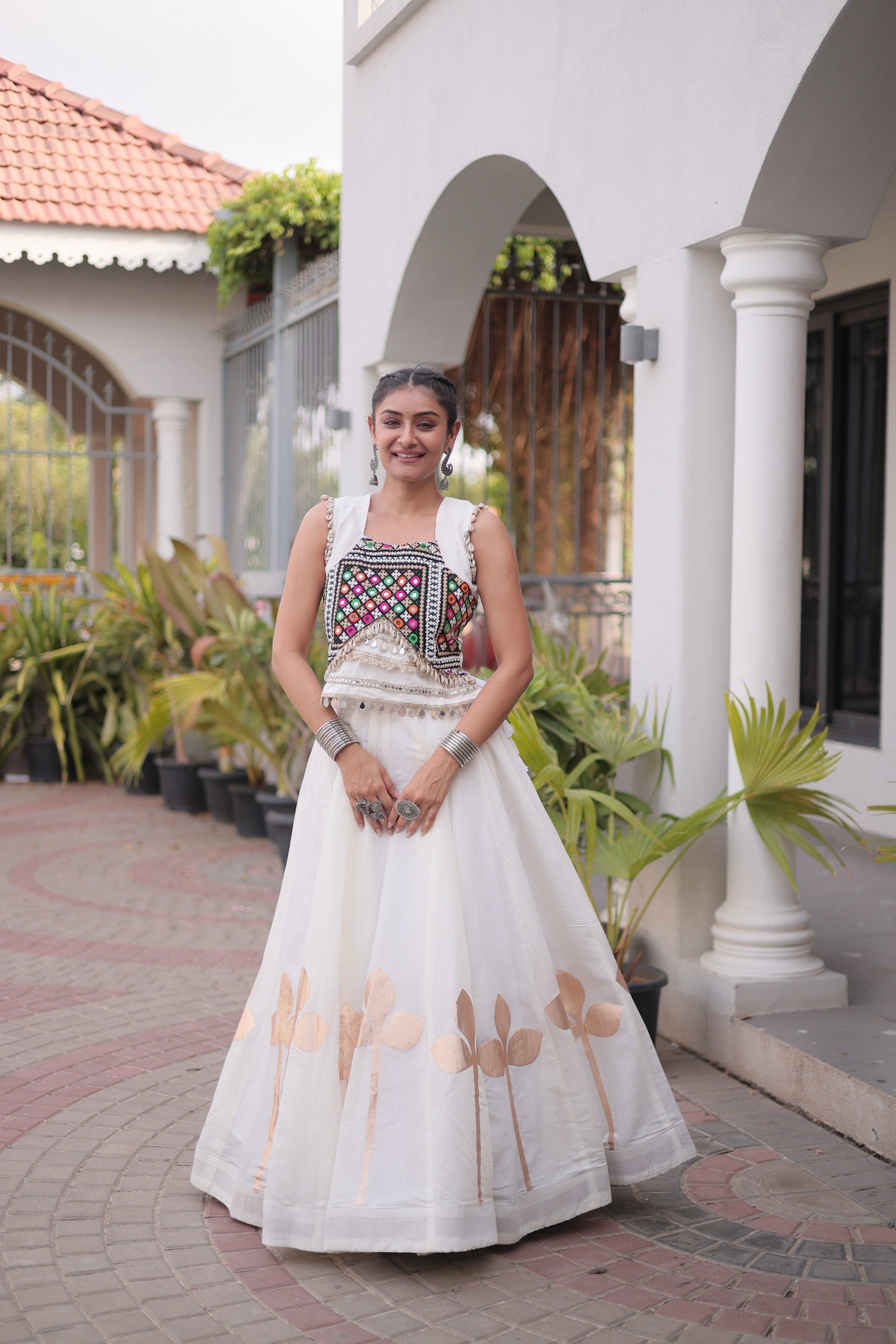 Royal Garba Glamour – Stunning Lehenga Choli Collection