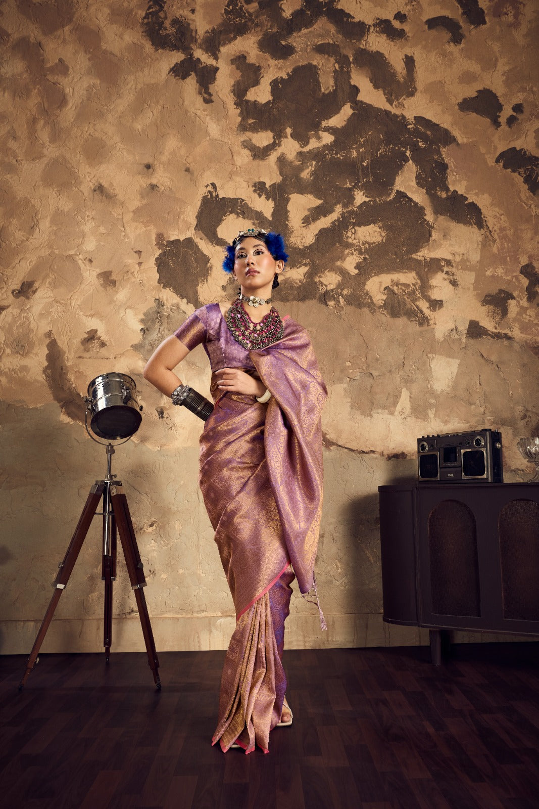 Ethereal Handloom Silk Saree with Intricate Weaving & Unstitched Blouse Piece