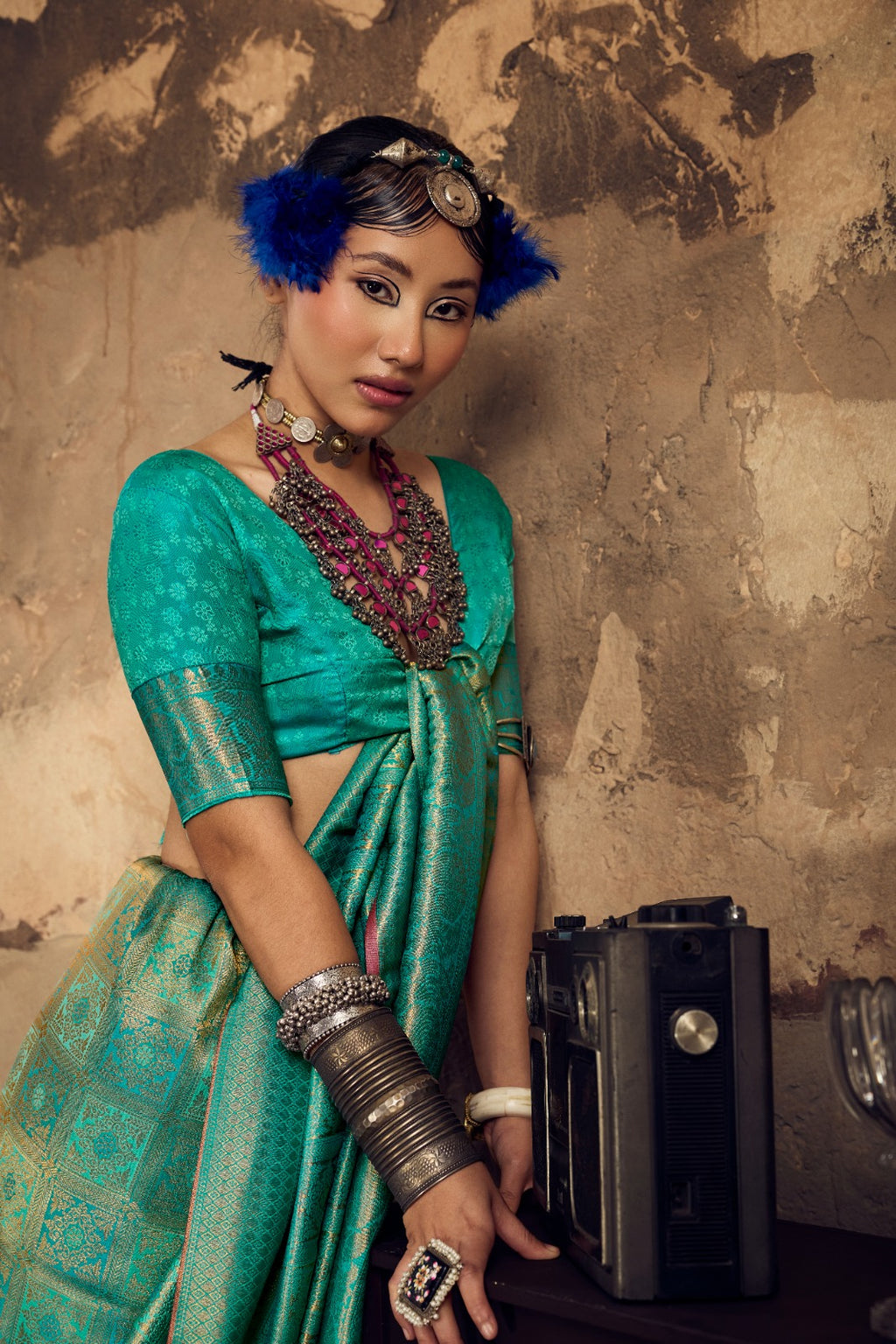 Ethereal Handloom Silk Saree with Intricate Weaving & Unstitched Blouse Piece
