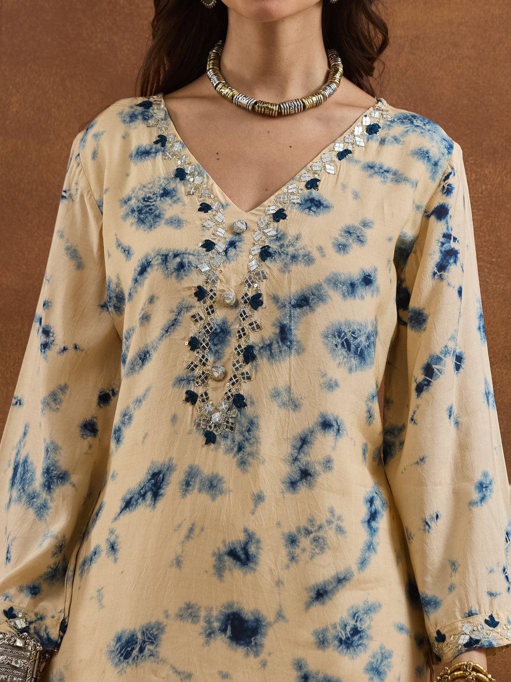 Navy Cream Muslin Tie-and-Dye Straight Kurta Set with Mirror & Embroidery Work