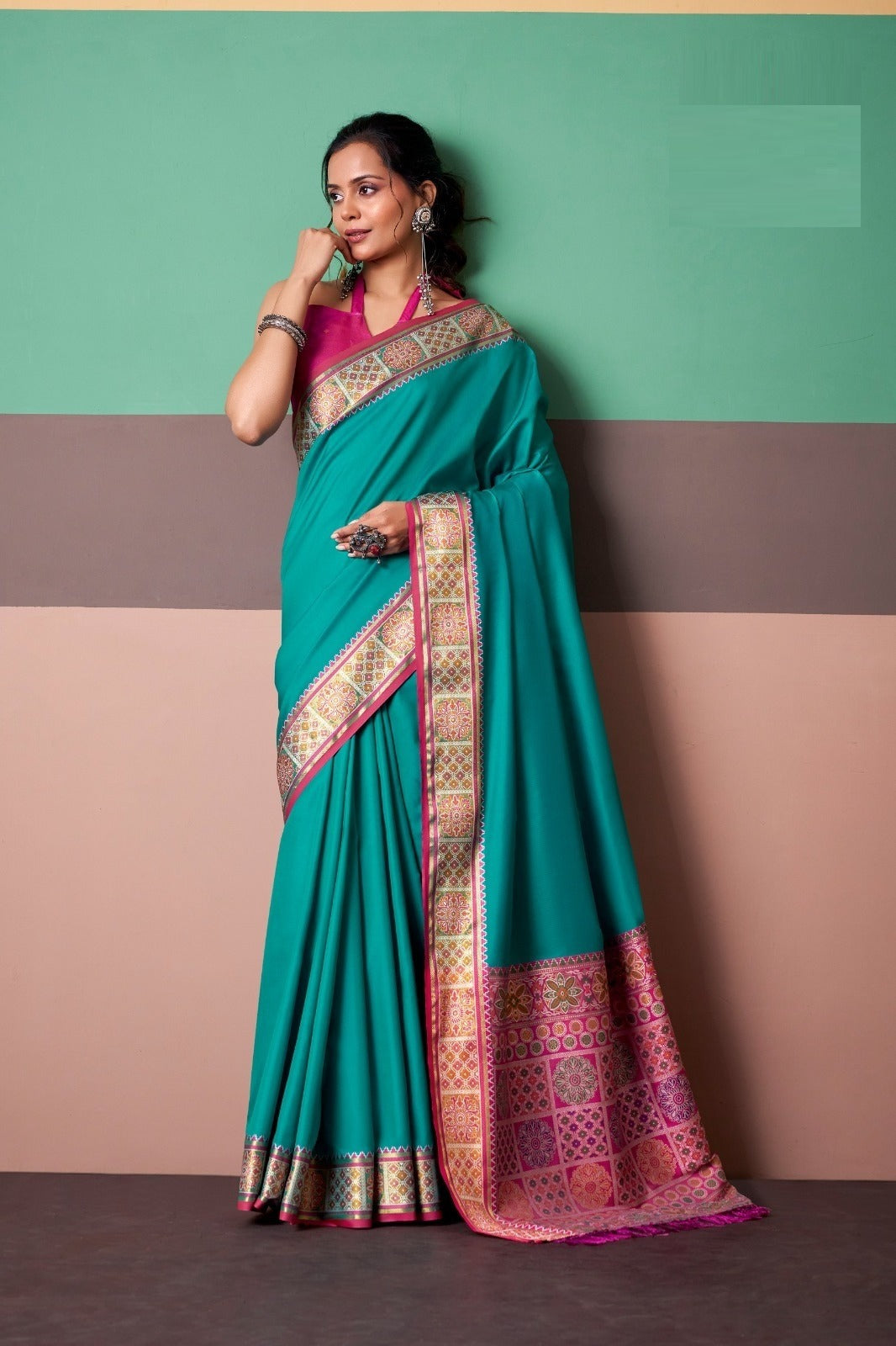 Pure Elegance: Premium Patola Silk Saree with Zari Border & Unstitched Blouse