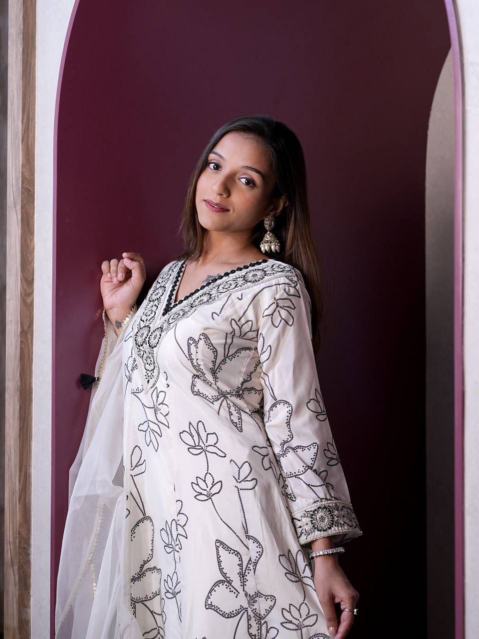 Effortless Modern Grace: Premium French Crepe Digital Printed Anarkali Suit Set with Organza Lace Dupatta