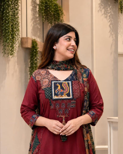 Effortless Elegance: Handcrafted Cotton Kurta Set with Applique, Katha Work & Designer Pockets