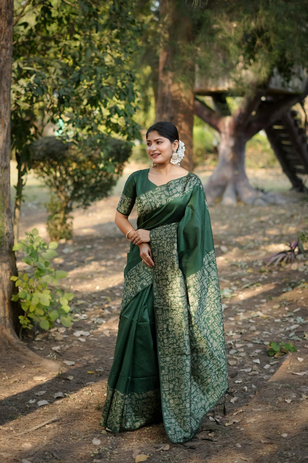 Royal Handloom Raw Silk Saree with Gala Border Detail & Running Blouse Piece