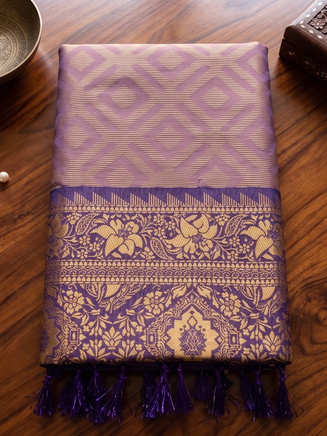 Rich Zari Woven Silk Blend Saree with Contrast Border & Designer Pallu