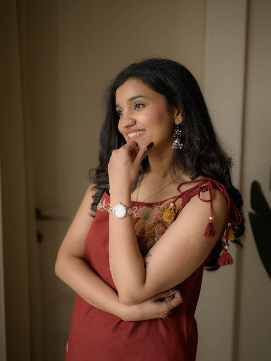 Effortless Glamour Meets Modern Charm: Heavily Embroidered Cotton Flex Sleeveless Kurta & Pant Set