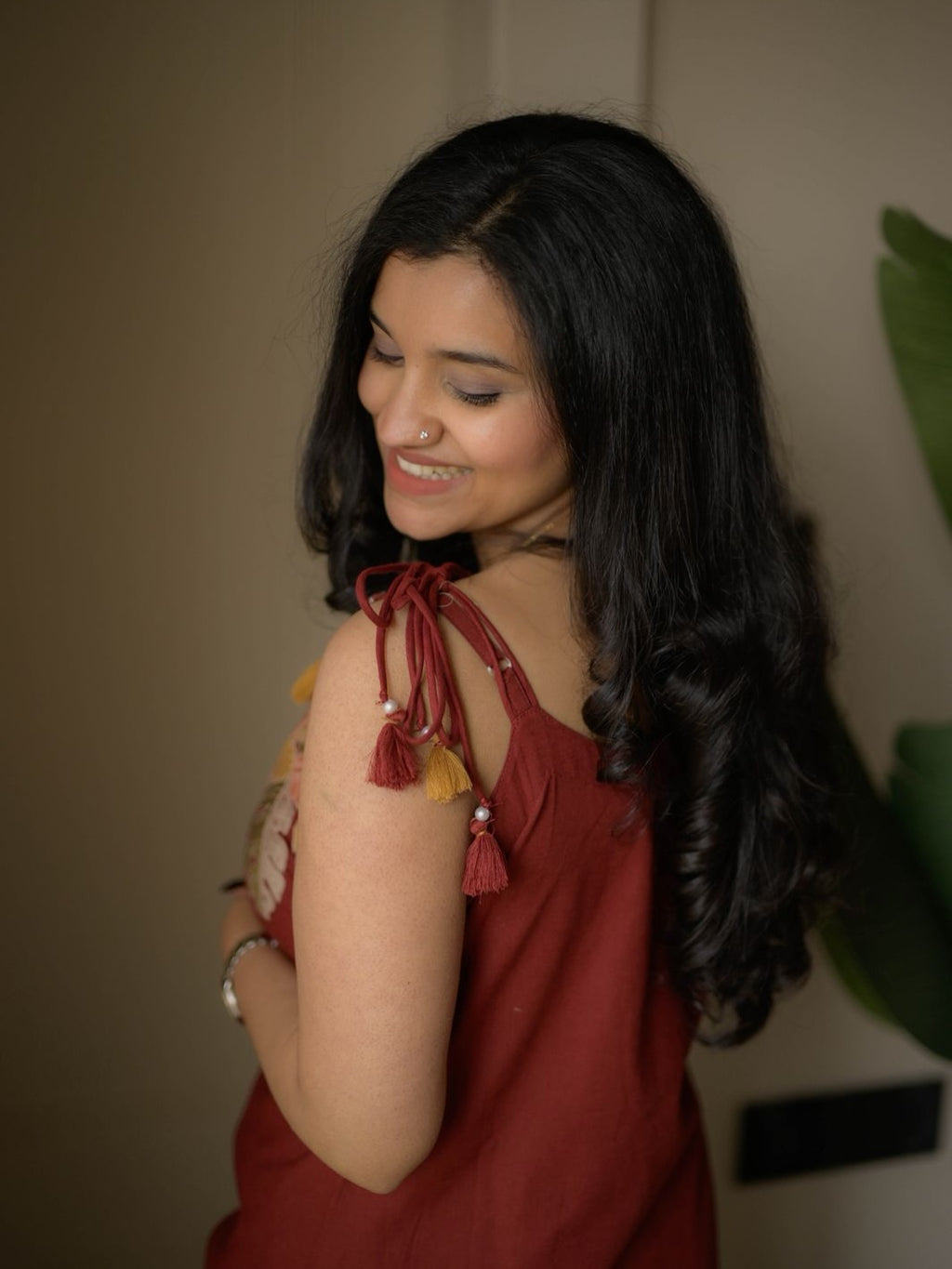 Effortless Glamour Meets Modern Charm: Heavily Embroidered Cotton Flex Sleeveless Kurta & Pant Set