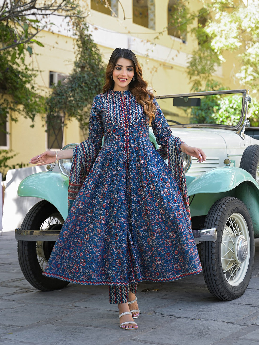 Multicolor Floral Print Kurta Pant With Dupatta