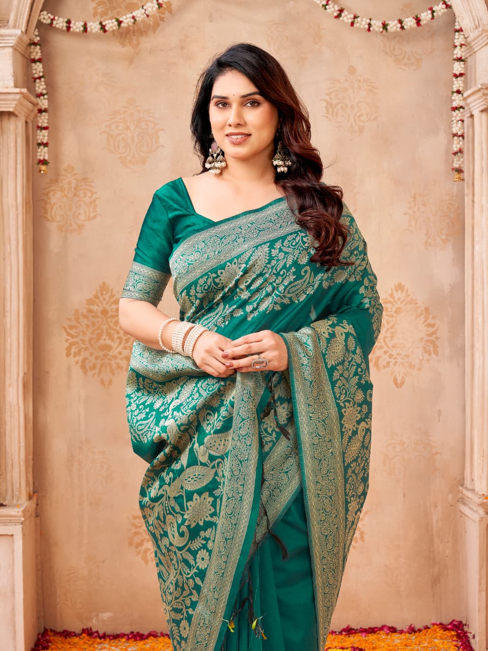 Bangalori Handloom Raw Silk Saree with Intricate Peacock & Jal Weaves