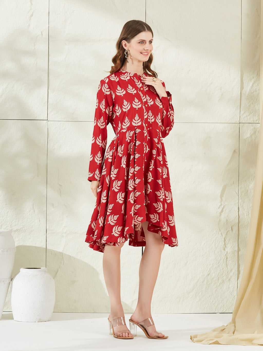 Red Boat Neck Viscose Rayon Knee-Length Dress