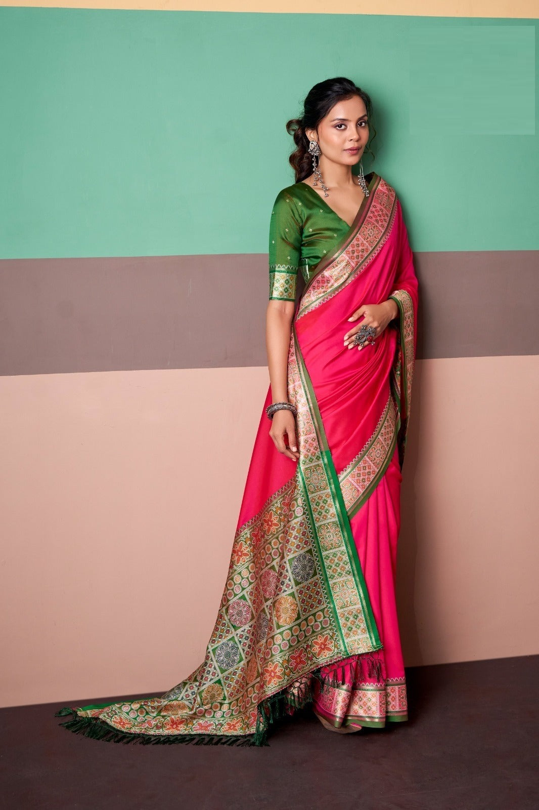 Pure Elegance: Premium Patola Silk Saree with Zari Border & Unstitched Blouse