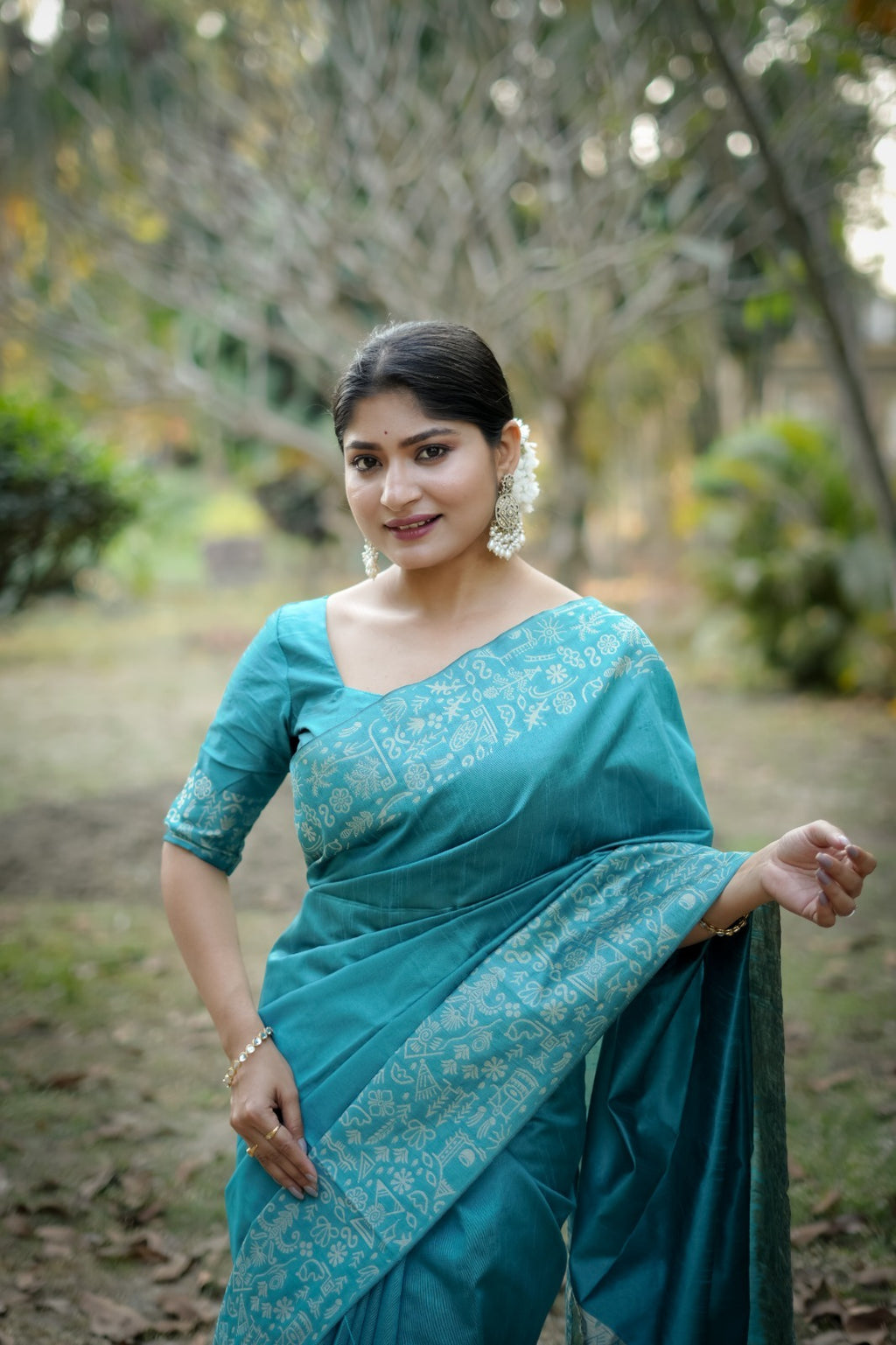 Royal Handloom Raw Silk Saree with Gala Border Detail & Running Blouse Piece