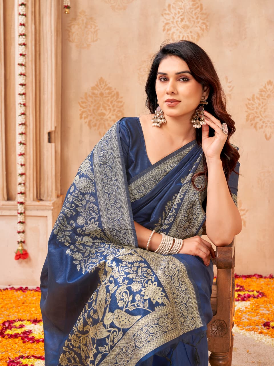 Bangalori Handloom Raw Silk Saree with Intricate Peacock & Jal Weaves
