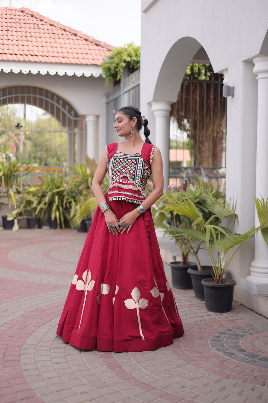 Royal Garba Glamour – Stunning Lehenga Choli Collection
