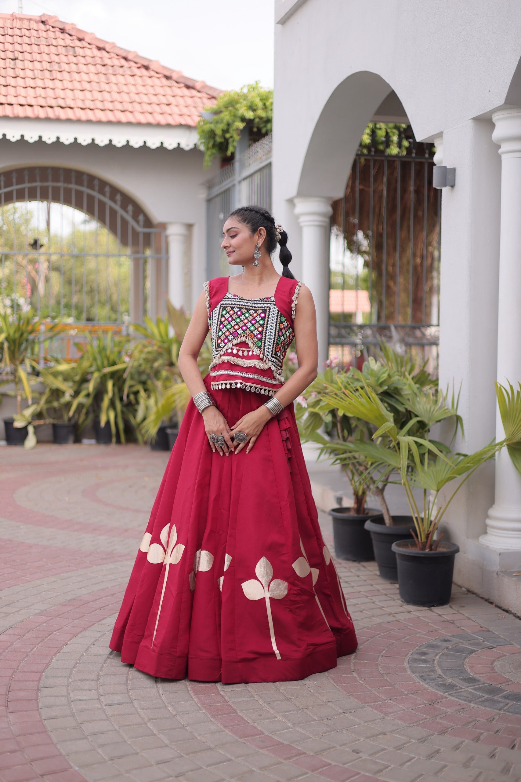 Royal Garba Glamour – Stunning Lehenga Choli Collection