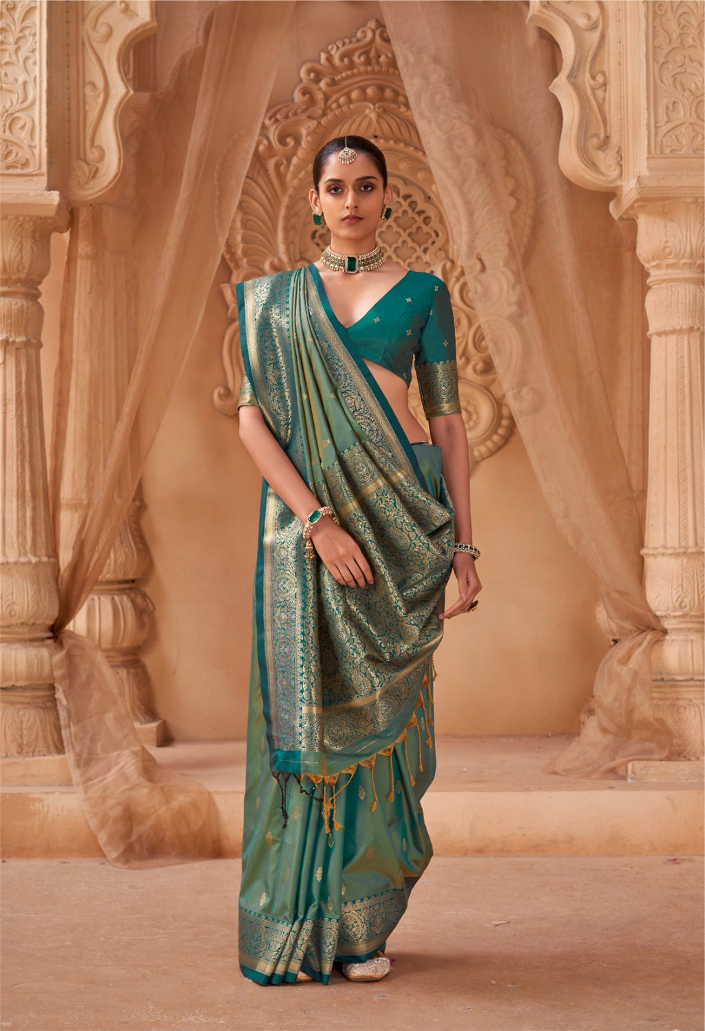 Opulent Festive Grace: Soft Silk Woven Banarasi Saree for Weddings