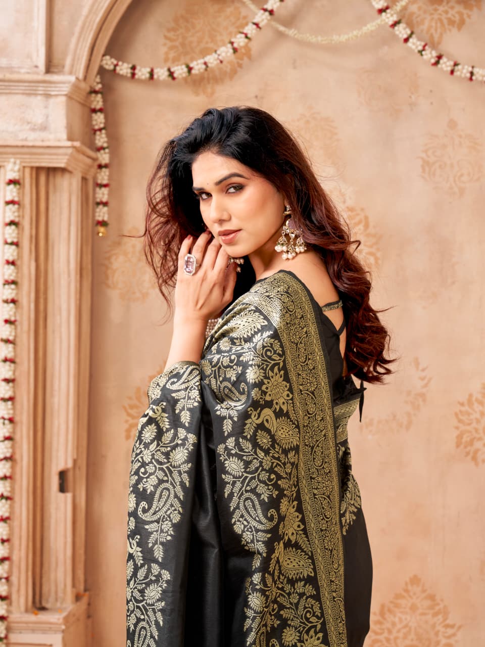 Bangalori Handloom Raw Silk Saree with Intricate Peacock & Jal Weaves