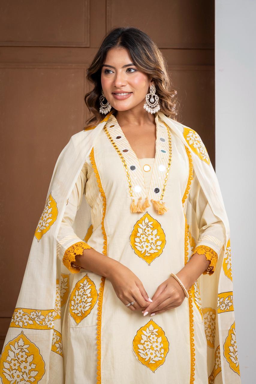Premium Mal Cotton Floral Printed Suit Set with Embroidered Neckline & Lace Accents