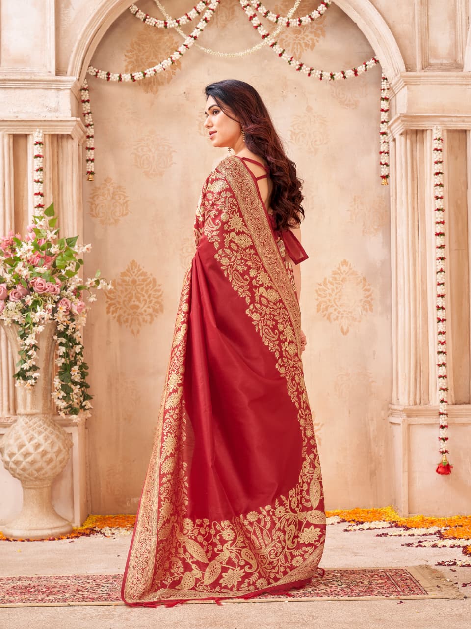 Bangalori Handloom Raw Silk Saree with Intricate Peacock & Jal Weaves