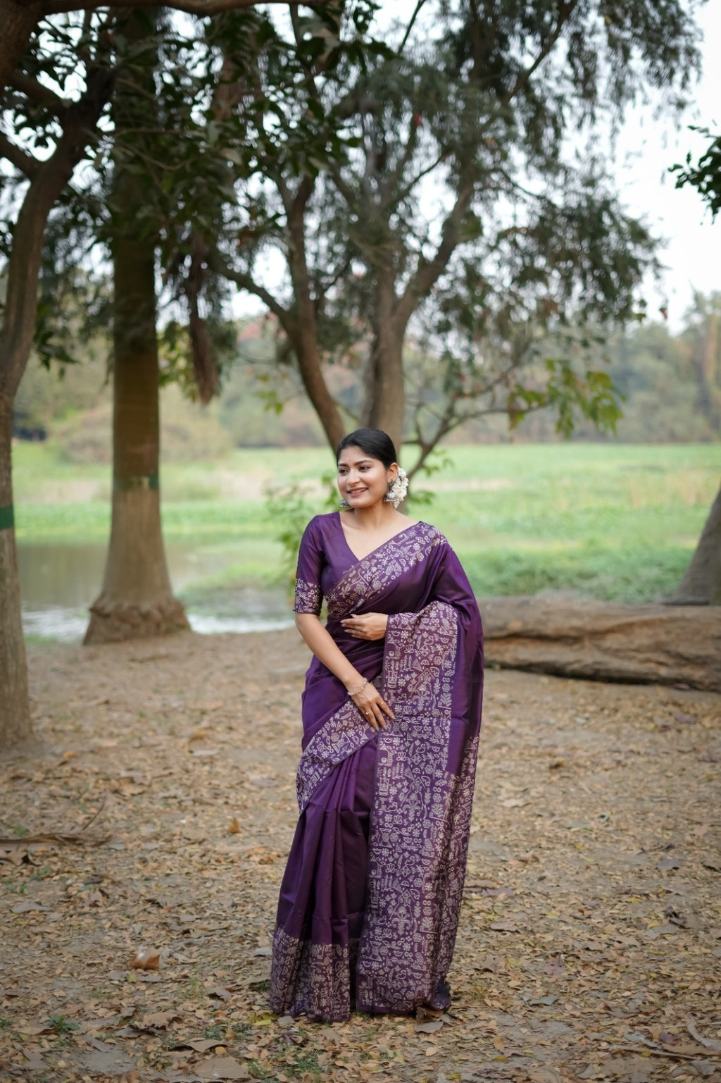 Royal Handloom Raw Silk Saree with Gala Border Detail & Running Blouse Piece