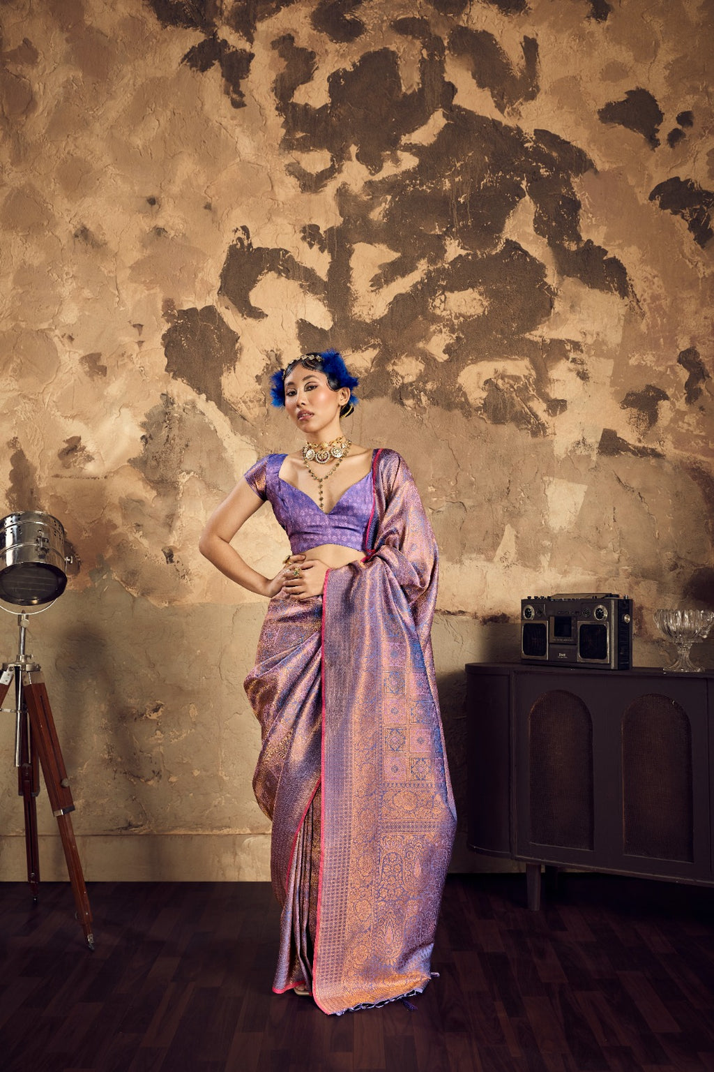 Ethereal Handloom Silk Saree with Intricate Weaving & Unstitched Blouse Piece