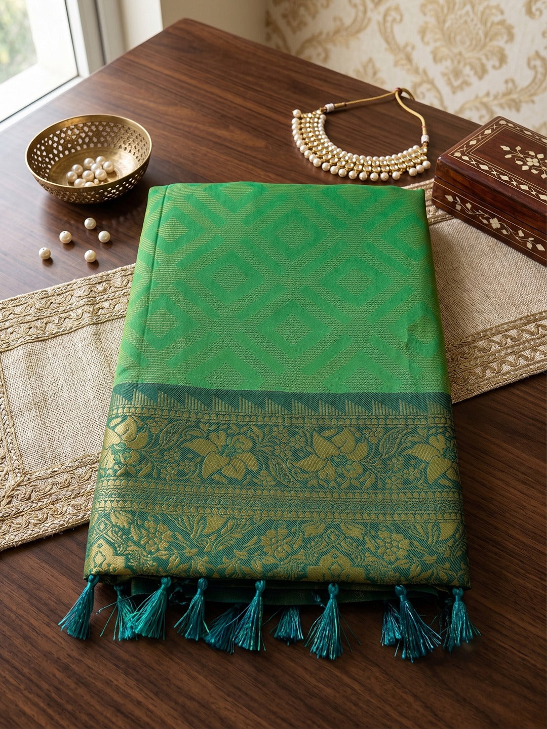 Rich Zari Woven Silk Blend Saree with Contrast Border & Designer Pallu