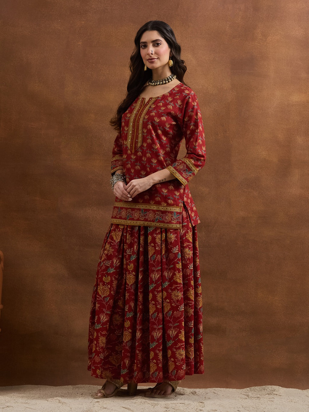 Red Floral Printed Cotton Straight Kurti Skirt & Dupatta Set