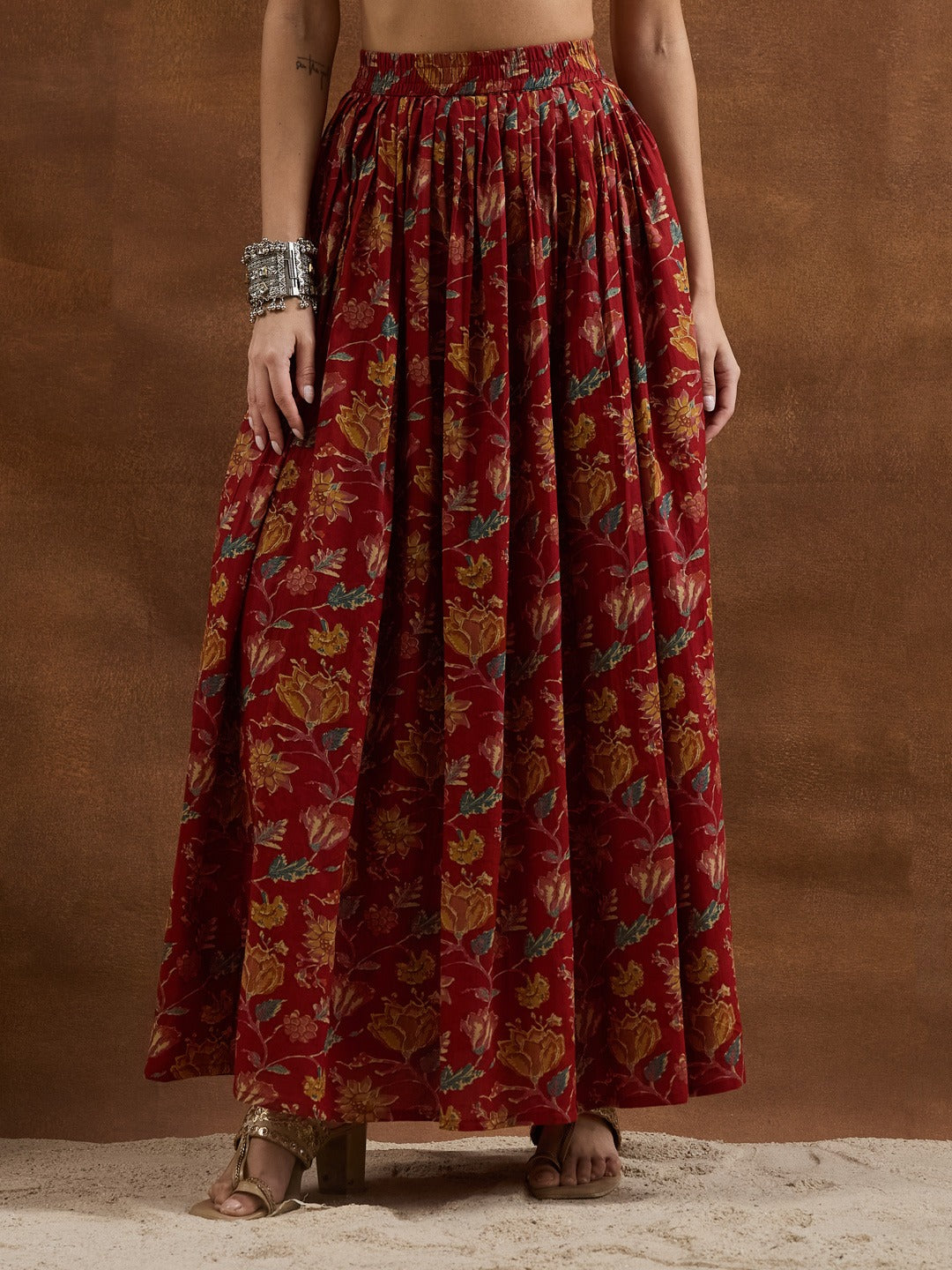 Red Floral Printed Cotton Straight Kurti Skirt & Dupatta Set