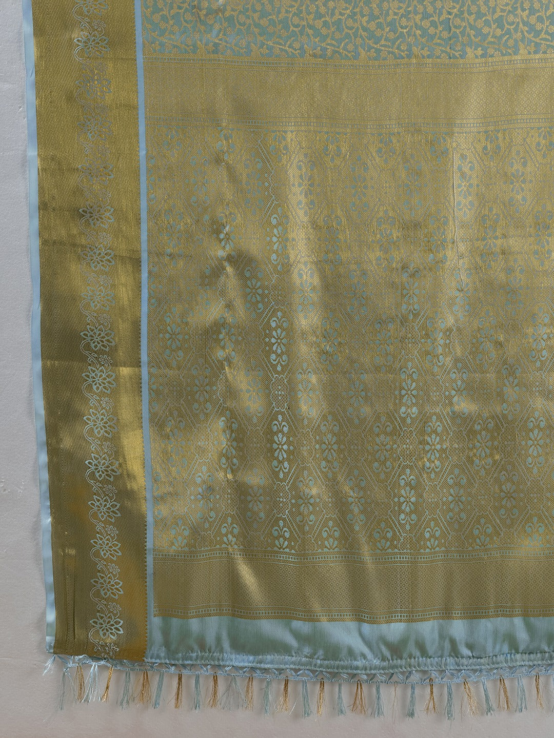 Royal Kanchivaram Silk Sarees: Pure Opulence for Weddings & Celebrations