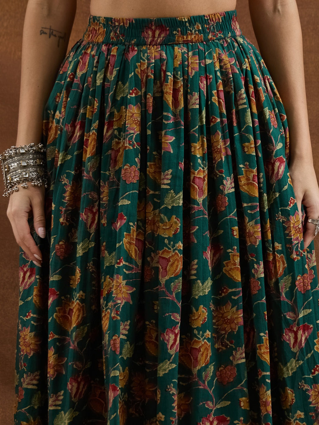 Green Floral Printed Cotton Straight Kurti Skirt & Dupatta Set
