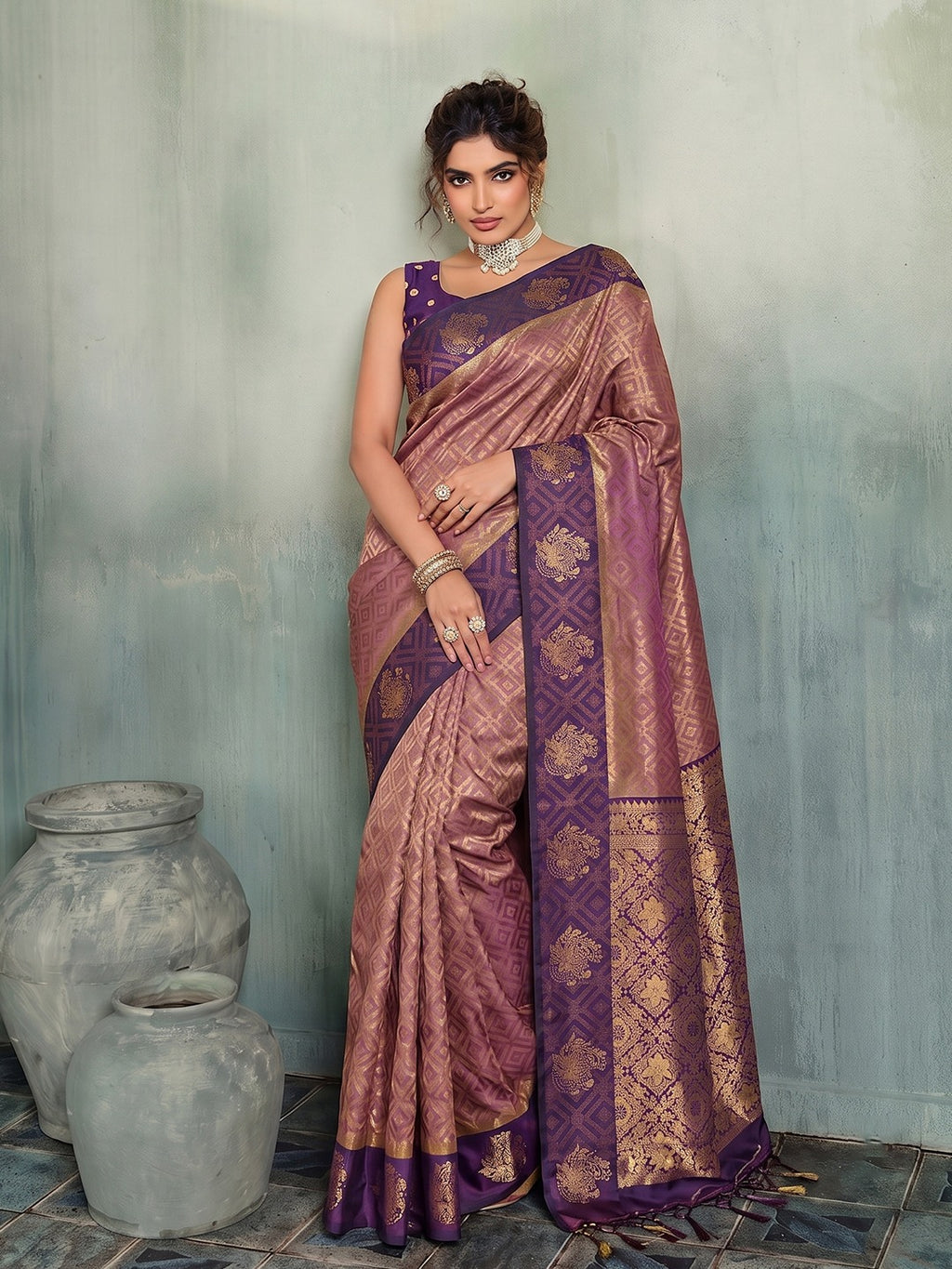 Rich Zari Woven Silk Blend Saree with Contrast Border & Designer Pallu