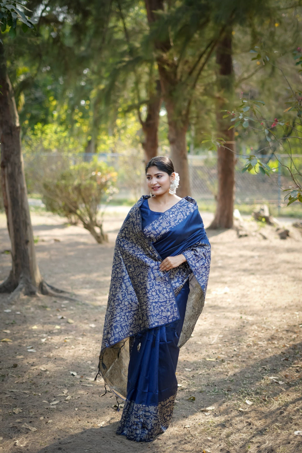 Royal Handloom Raw Silk Saree with Gala Border Detail & Running Blouse Piece