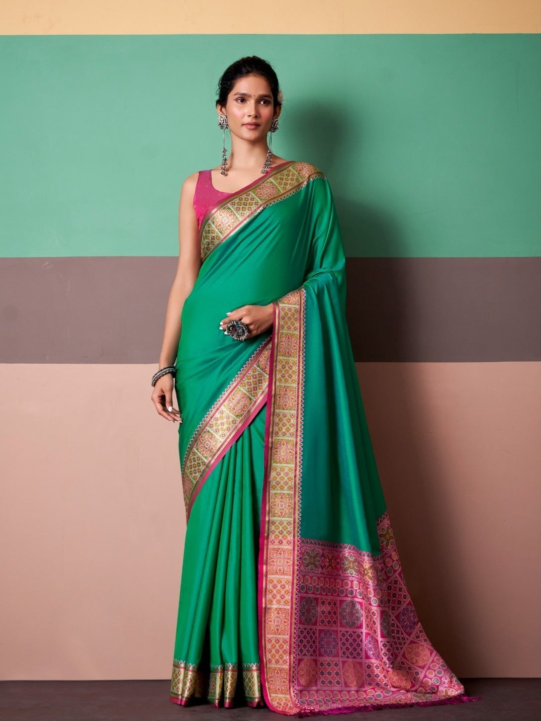 Pure Elegance: Premium Patola Silk Saree with Zari Border & Unstitched Blouse