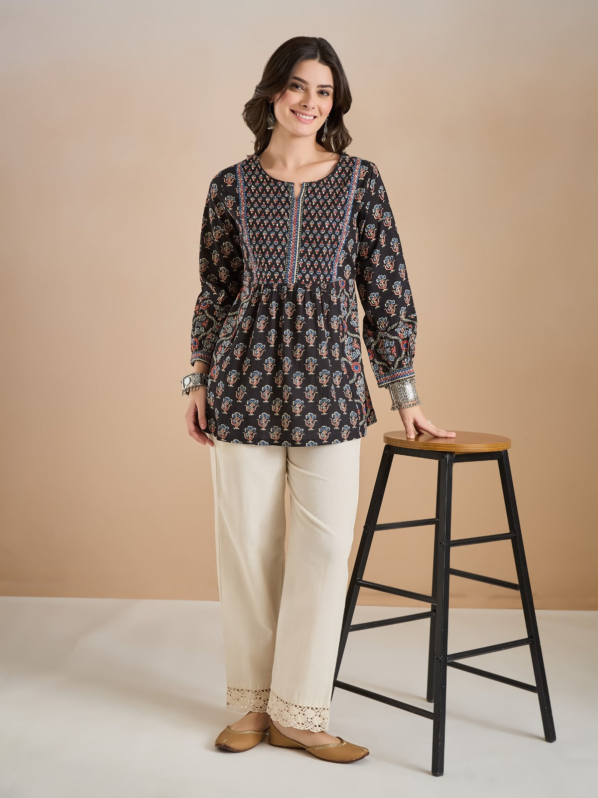 Floral Print Cotton Peplum Fit Black TopColor