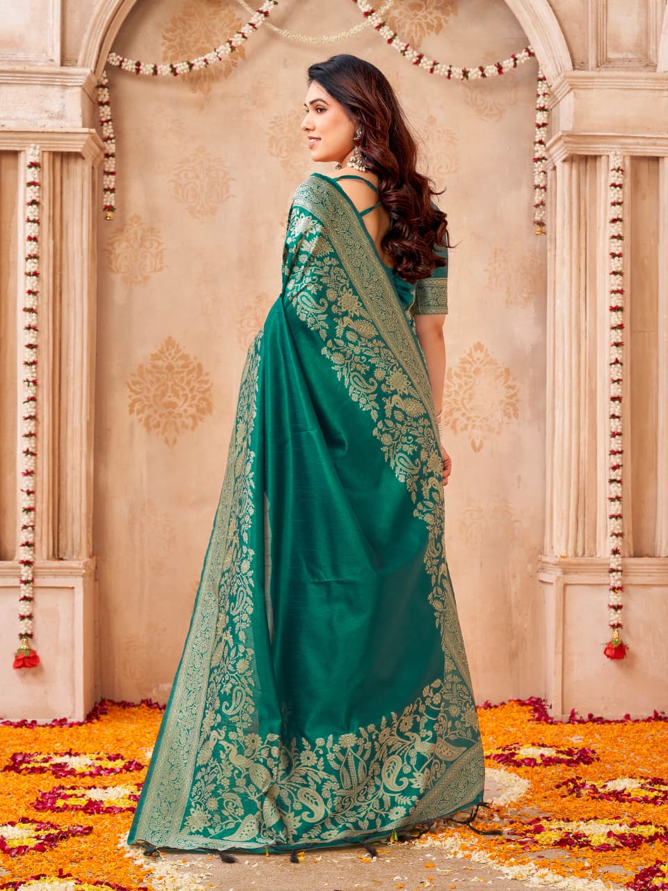 Bangalori Handloom Raw Silk Saree with Intricate Peacock & Jal Weaves